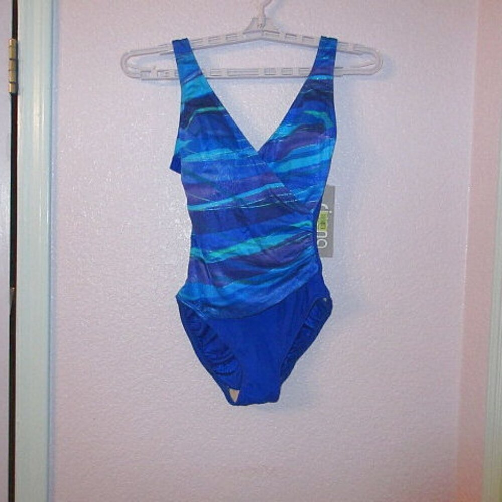 Sirena One Piece Swimsuit Womens 8 Slimming Surplice Colorful Beach Resort Boho
